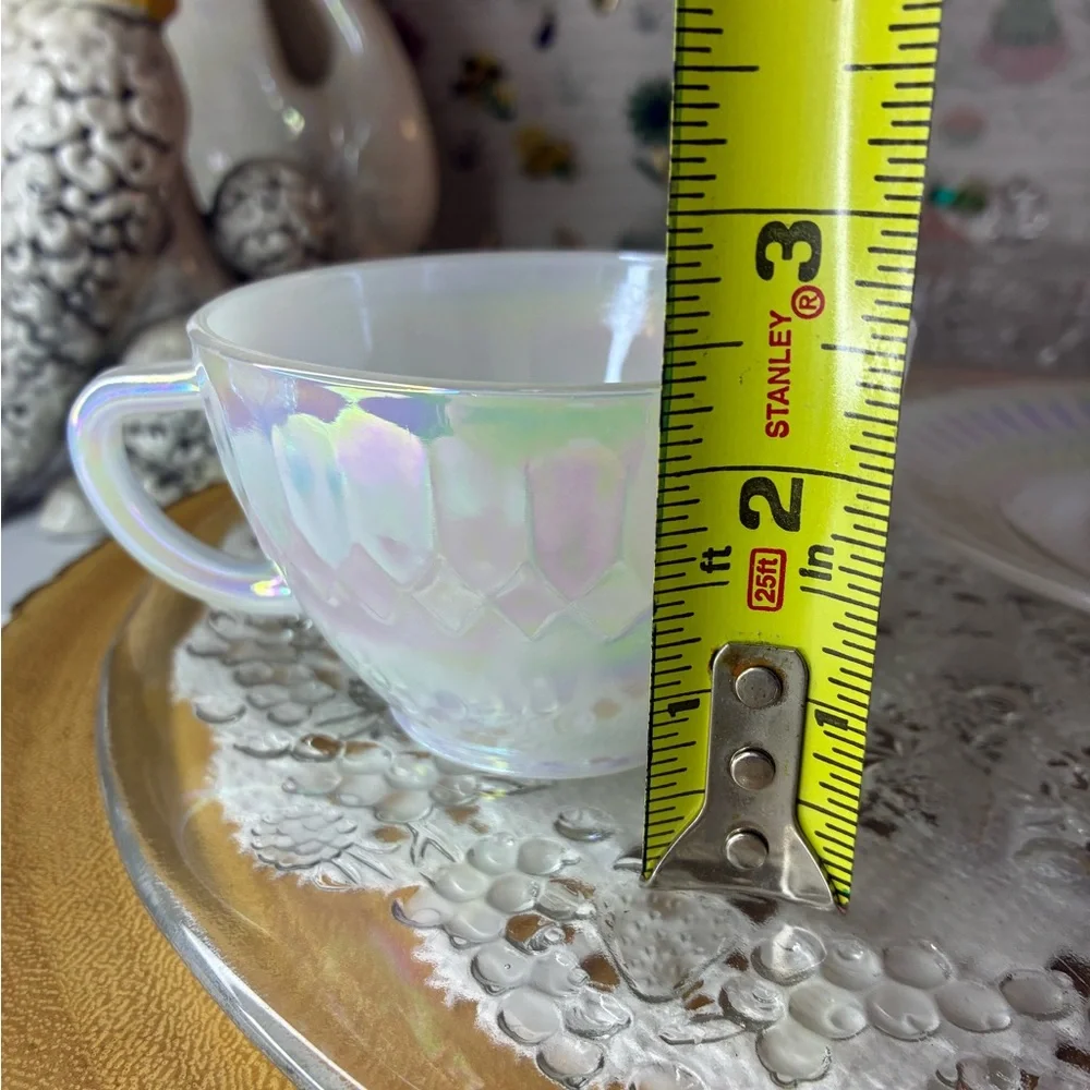 Federal glass Iridescent cup n Saucer - Picture 10 of 10